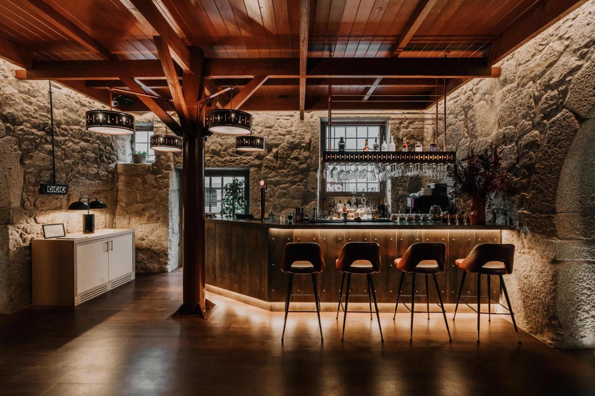 Timbre Virtudes Ξενοδοχείο Πόρτο Εξωτερικό φωτογραφία The bar at the restaurant